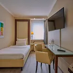 מלון Cityhotel Kaiser Karl 3*