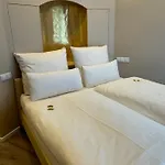 Cityhotel Kaiser Karl אאכן