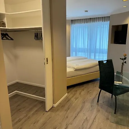 מלון Cityhotel Kaiser Karl 3*