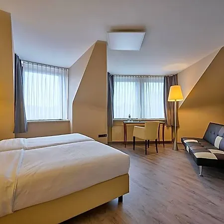 Cityhotel Kaiser Karl מלון