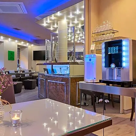 Cityhotel Kaiser Karl 3* אאכן