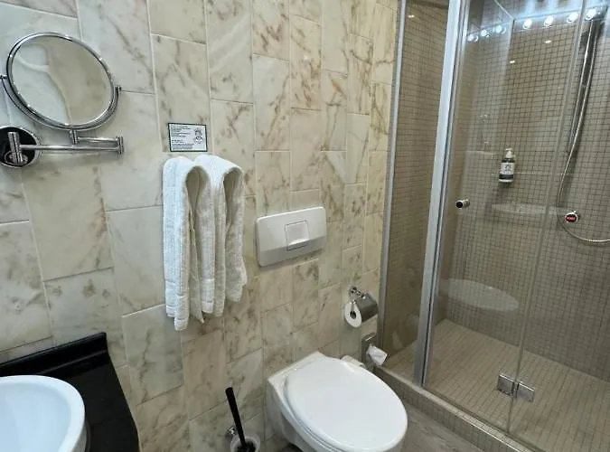 فندق Cityhotel Kaiser Karl آخن